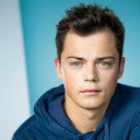 Dillon Peyerk als Wallace