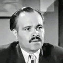 José Muñoz als Don Esteban (uncredited)