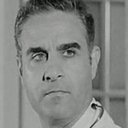 Kamal ElZeiny als خطيب المظاهرة في الجامعة