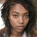 Naomi Ackie als Jannah