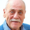 Roger Walker als Bunny Charlson