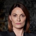 Sarah Parish als Self - Narrator (voice)