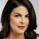 Maureen Kedes als Bella Jacobs