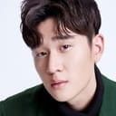 Eric Chou als Benson