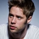 Shaun Sipos als Frankie