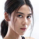 Adinda Thomas als Widya