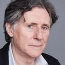 Gabriel Byrne als Enzo Ferrari