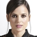 Elena Anaya als Ana