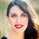 Giovanna Guida als Horse Stable Woman