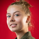 Victoria Sloan-Kirton als Moonee