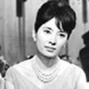 峯京子 als Kazue, Sabu's sister