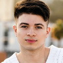 Javier Duran als Derek