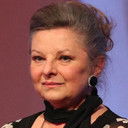 Mariana Mihuț als Priest's wife