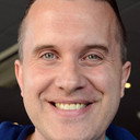 Phil Gallagher als Mister Maker