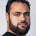 Karlton Laing als Security Guard