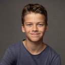 Alex Barkhatov als Young Adam