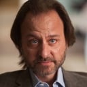 Fisher Stevens als Mowinckel