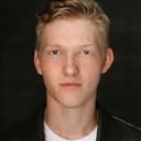 Iain Tucker als Jake