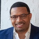 Dr. Rashad Richey als 