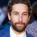 Dylan Edwards als Roy Sedwell