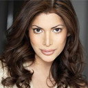 Victoria Beltran als Virgin Guard