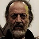 Λευτέρης Τσάτσης als Μητροπολίτης Χρυσόστομος