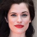 Jessica De Gouw als Zoe
