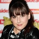 Lisa Hammond als Mrs Desmond