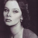 Любовь Полищук als Bertha, songstress