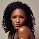 Claïna Clavaron als Dolly