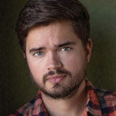 Dalton Scroggins als Tom