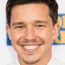 Nico Santos als Self - Coach