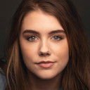 Gatlin Kate James als Emily Duval