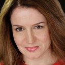 Mary C. Ferrara als Ilsa