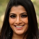 Varalaxmi Sarathkumar als Komalavalli aka Pappa