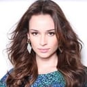 Marcella Valente als Renata