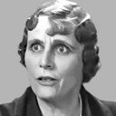 Jane Keckley als Villager