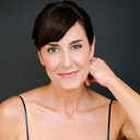 Stephanie Figueira als Reporter at Hotel