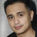 Ajun Perwira als Momon