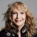 Mia Farrow als Cecilia