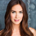 Katie Wee als Sandra