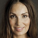 Anna Bård als Pige 1 fra speeddating