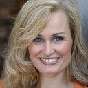 Gina Travis als Nurse