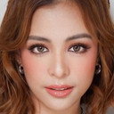 Andi Abaya als April Javier