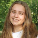 Rakel Hamre als Emma