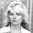 Debbie Harry als Ann's Mother