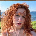 Aysel Yalçın als Self