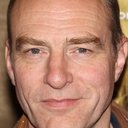 Simon Kunz als Martin
