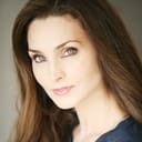 Alicia Minshew als Robin Hunter