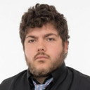 Luke Mison als Mr. Homeless